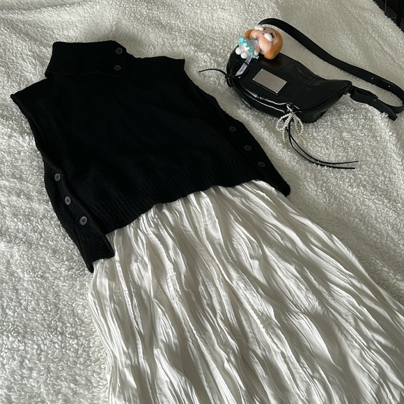 Leah Princess Long Skirt [SOLD] - Picture 1 of 1